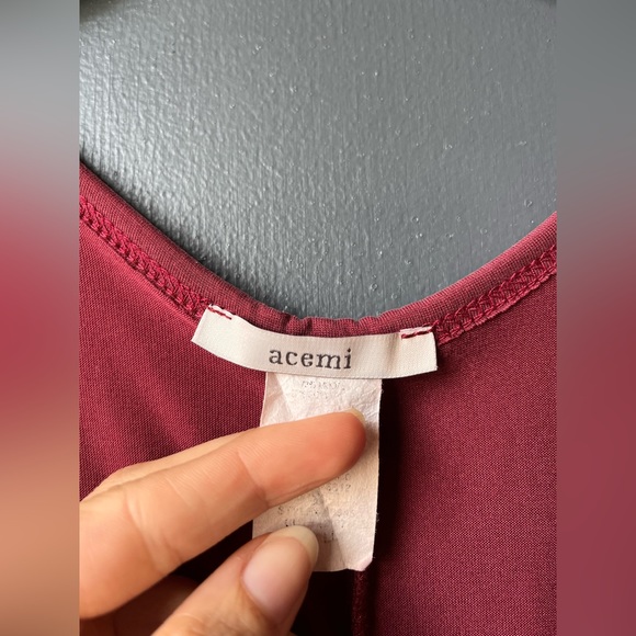 2 for $15 Acemi Red Burgundy Cold Shoulder Cut Out Tee Shirt Short Sleeve Small - Picture 4 of 4